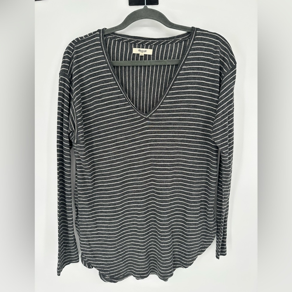 Madewell Anthem Striped V-Neck Tee Long Sleeve Size M Split Hem Casual Lightweig